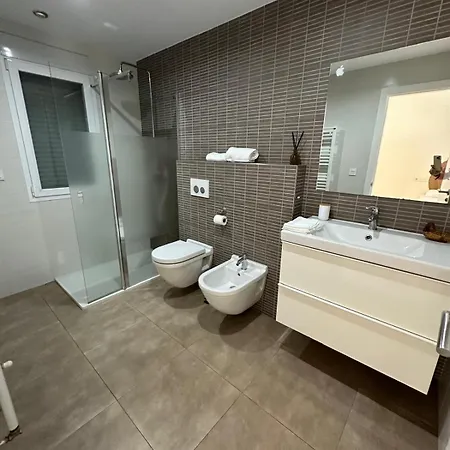 5 Bdr En San Juan Playa *